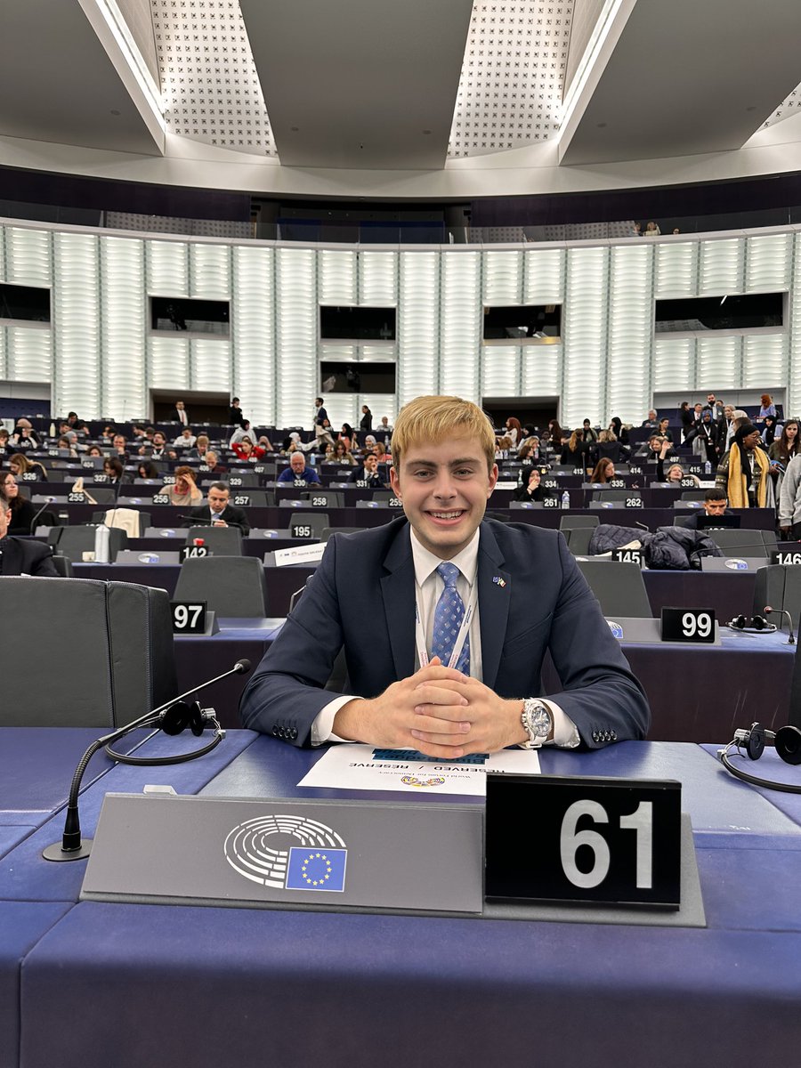 AdrianoCoco5's tweet photo. The #WorldForumforDemocracy brought together activists to discuss potential remedies to challenges facing democracies around the globe.🇪🇺🎙️
Happy to have attended in these three days a series of labs and talks about conflict resolution, war crimes, and accountability🤩
#democracy https://t.co/vzMaTerlQd