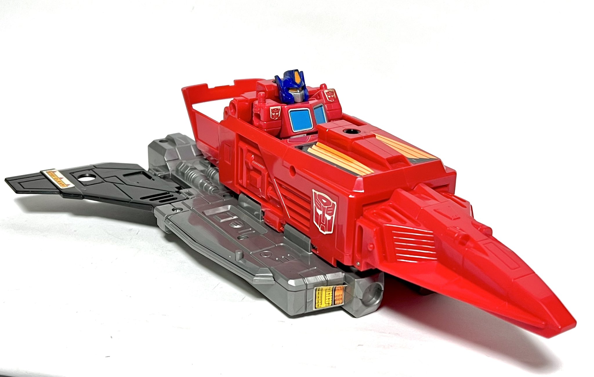 トランスフォーマー　オプティマスプライム コンボイ Amazon.co.jp: タカラトミーモール限定 トランスフォーマー35