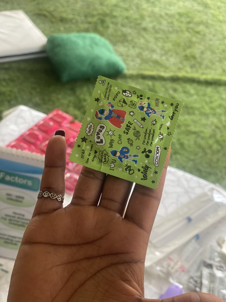 ZaharahManyeshi's tweet image. This condom is cute🥹who wants it??🥰
#GettingItRight #IUDUg23