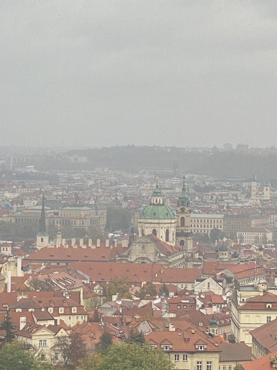 SHEROZTRK's tweet image. Anlık #praque #prag #peraag