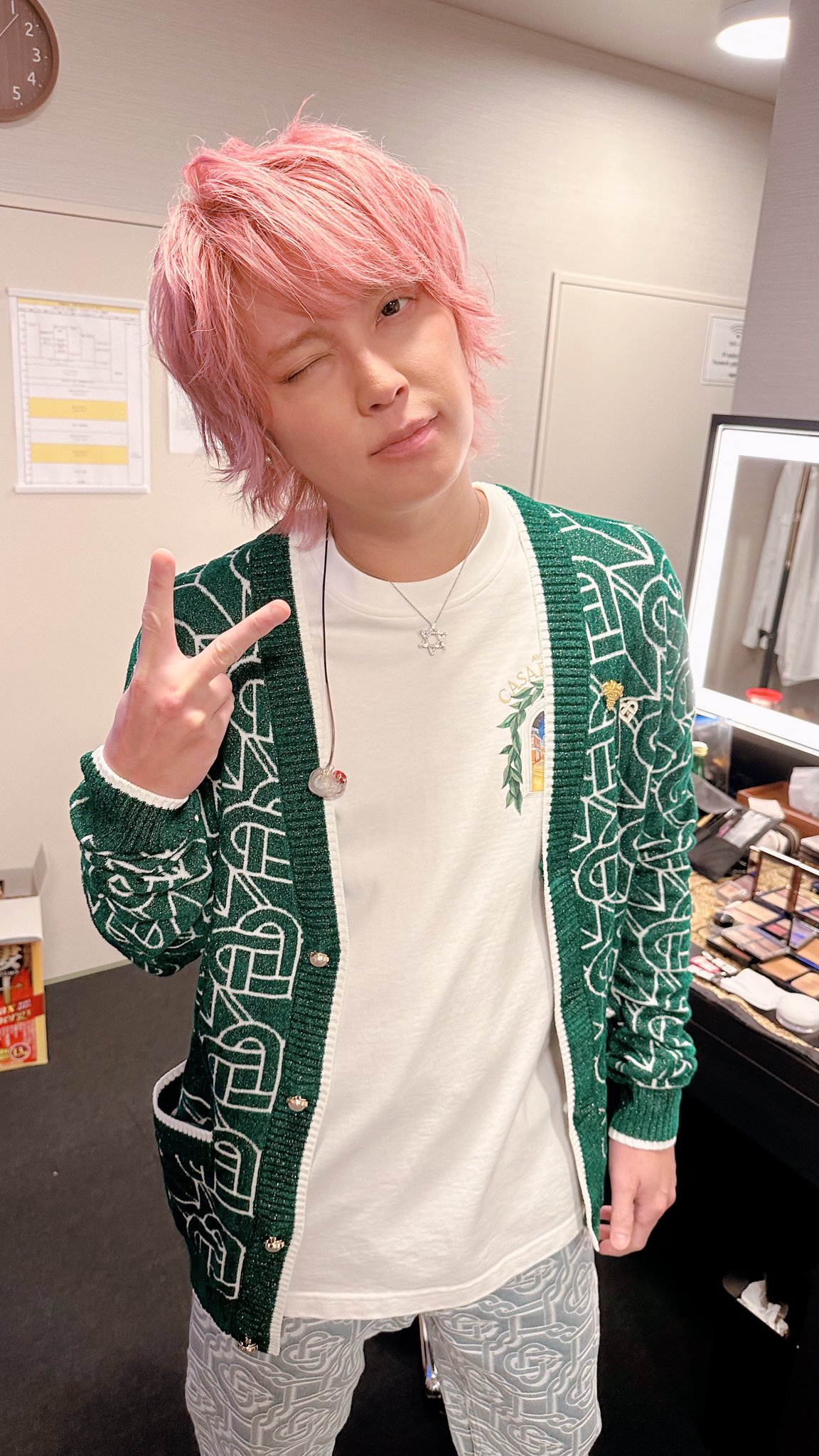 【非売品】新品未使用 手越祐也さん X'mas BANQUET Tシャツ 非売品】新品未使用 手越祐也さん X'mas BANQUET Tシャツ 2025年