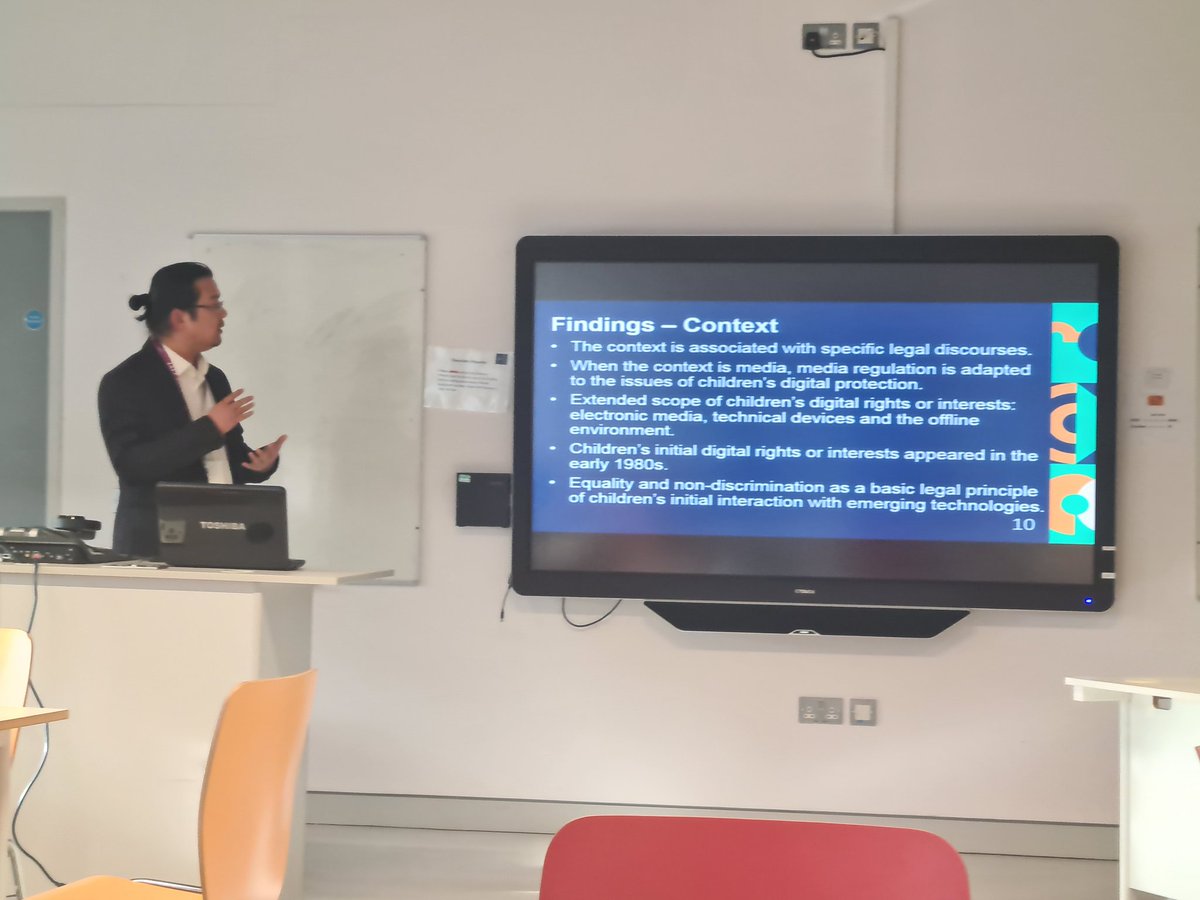 Great to see @MengtingWang6 present doctoral research on children's digital rights and interests in the Council of Europe