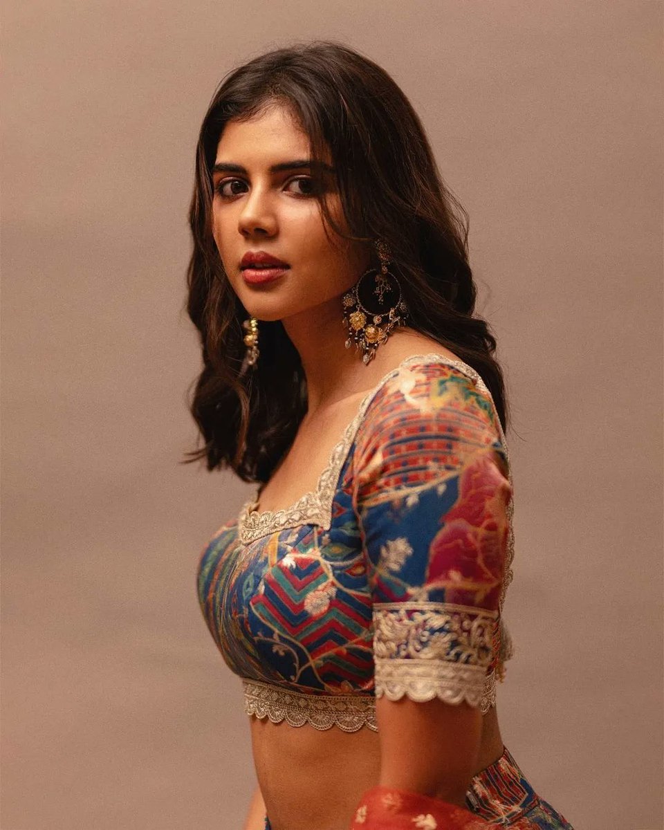 Kalyani Priyadarshan looks Beauteous in a Marvelous attire ?❤️‍? # KalyaniPriyadarshan ?-#KiranKumarsa