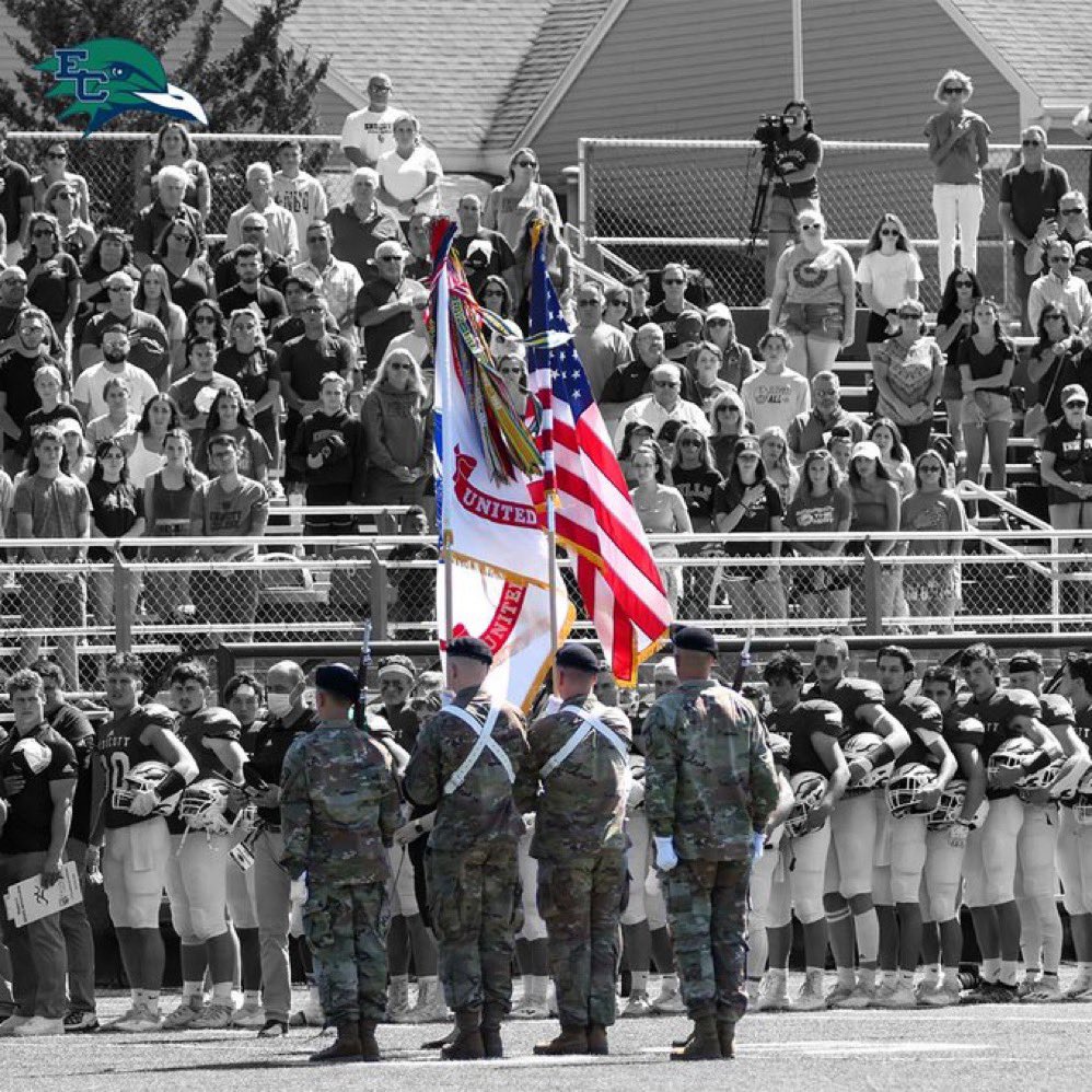 EndicottFB's tweet photo. Thank you Veterans‼️
#BeachBall 🏈🐦🏖️#BeachHou23☀️🌊 https://t.co/aFL7KrwXnO