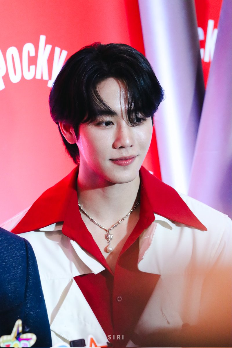 ab_sirirat's tweet photo. 111166. 🌹

                                    ✨️

                     -   หล่อกินคนมาก. -

》♤
#Pockydayหยิ่นวอร์
@warwanarat  : #warwanarat
#SIRIPIC2 https://t.co/FeFju7VfRg