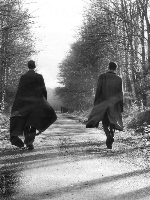 - Do you know him?
“I know him so well that I haven’t spoken to him for ten years.”

— Oscar Wilde "The Picture of Dorian Gray"

#photo #Writer #art #picture