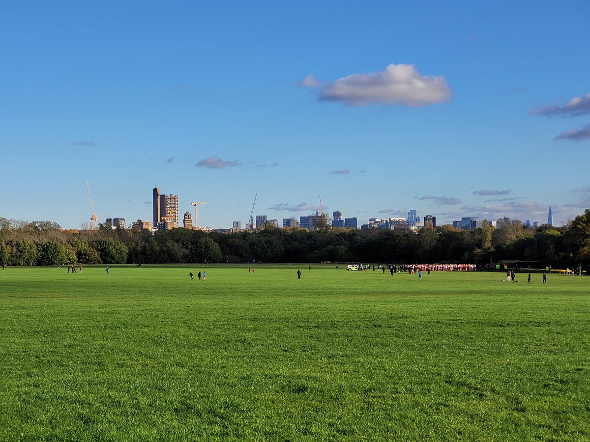 JacobMHowe's tweet photo. Another day, another field. The Scrubs for the @metleaguexc #running https://t.co/qPrBNwUtDn