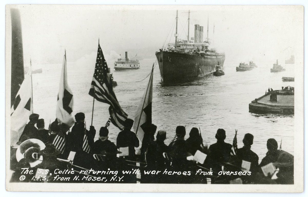This photo postcard shows the welcome for #WorldWarI #veterans arriving home by ship to New York Harbor. #VeteransDay began as #ArmisticeDay to memorialize the end of #WWI. #FromTheArchives 📷: 'The SS Celtic Returning with War Heroes from Overseas'. SSSMF 2006.029.3632