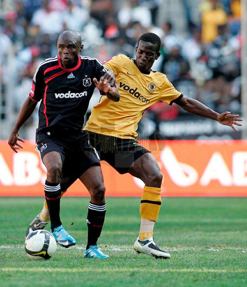 Big game for the Big Players. All the best to @KaizerChiefs and we can do it boys it’s derby time. Who doesn’t want to play in the Derby? The best derby in the world 94 000 full house @FnbStadium @orlandopirates @OfficialPSL @IIKHUNE_32_16 clean sheet bro Mzansi finest