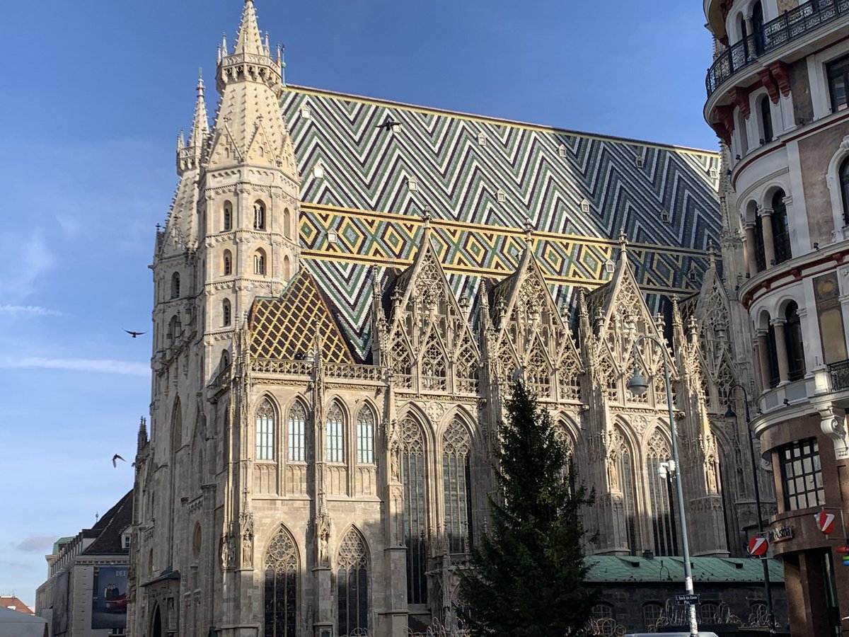 ❤️ Vienna; everything works : trains, trams, vending machines, 

#vienna #wien #austria #viennagram #viennacity #visitvienna #culture #culturetrip