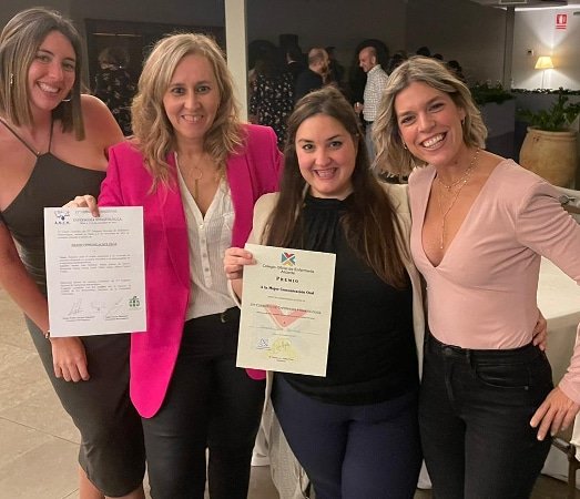 🏅Enhorabona a l’Equip d’infermeria d’Hematologia pel premi que han obtingut a la millor comunicació al 27è congrés nacional d’infermeria Hematològica que s'ha celebrat a Elx

L'equip va presentar 4 comunicacions i 2 pòsters.
#henatologia #infermera