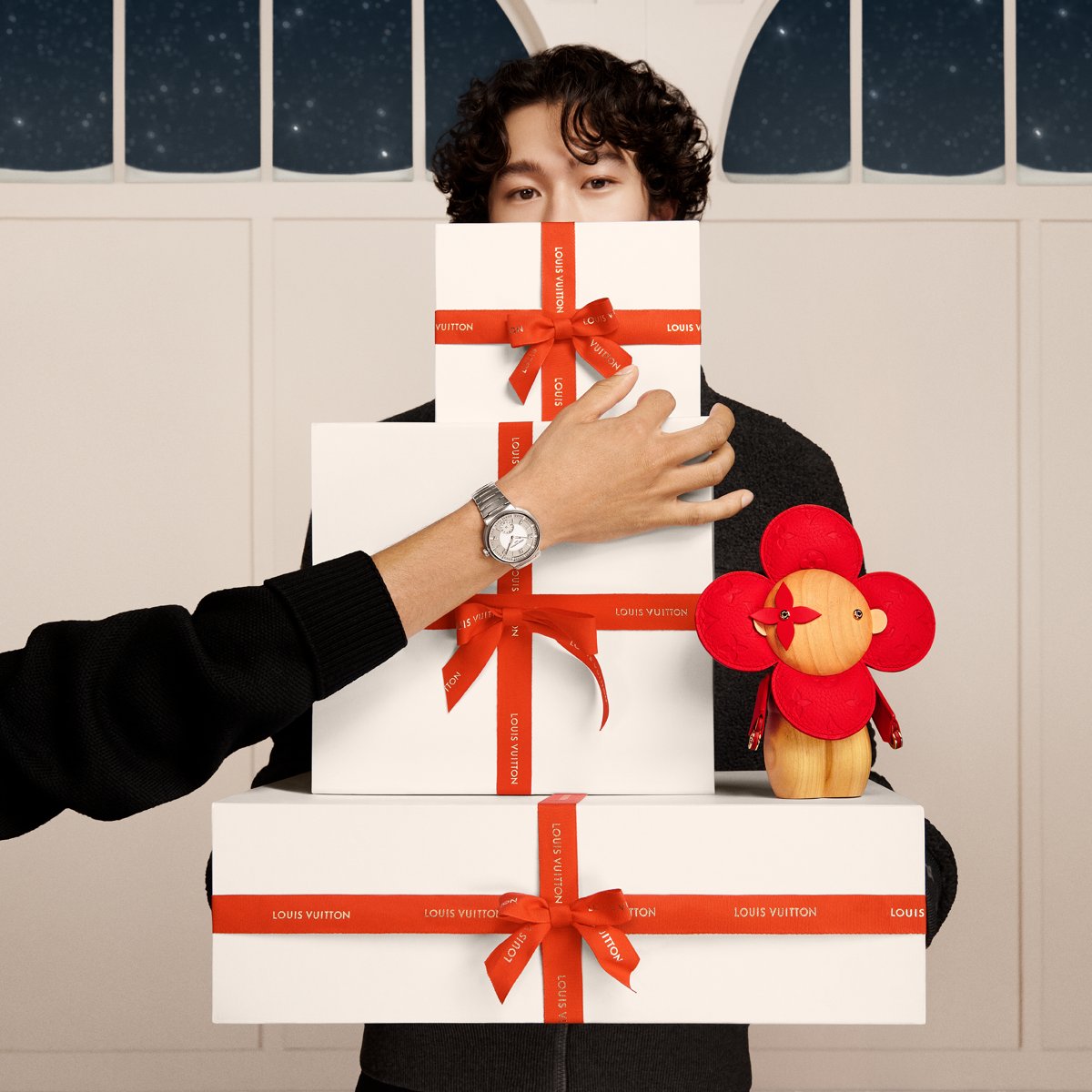 Louis Vuitton on X: Holiday Season. Celebrate the precious gift of time  with #LouisVuitton's selection of one-of-a-kind watches imbued with the  Maison's esteemed savoir-faire and innovative spirit. Discover the Holiday  Gift Guide