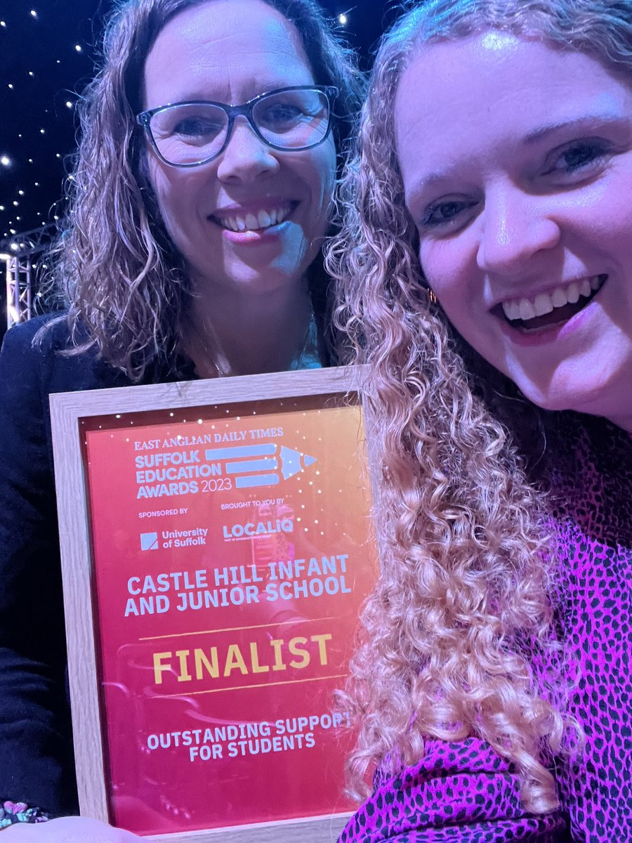 So proud that #TeamCastleHill was a finalist at the Suffolk Education Awards this week for Outstanding Support for Students 💚 @CH_Curriculum @ASSETEdu #pride #ambition #respect