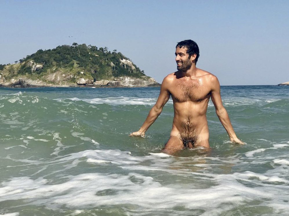 arthurscovino's tweet photo. Praia do Abricó RJ https://t.co/hojbTDTB0R