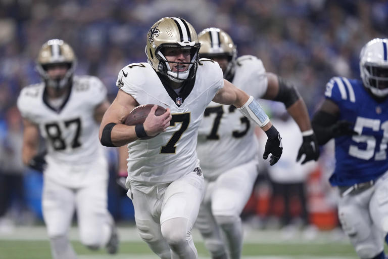 nflrums's tweet photo. New Orleans Saints Taysom Hill stats over his last 4 games:

  • 135 rushing yards 
• 126 receiving yards 
• 51 passing yards 
• 5 total TDs 
• 156.2 passer rating https://t.co/5t829RhsGW