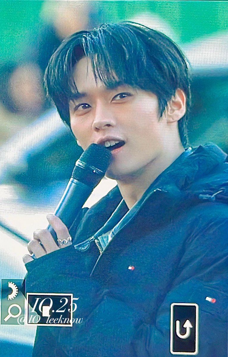 IO_leeknow's tweet photo. 231111 락스타 음중 미니팬미팅 
#StrayKids #스트레이키즈                         
#리노 #Leeknow https://t.co/WBU34gQWg9