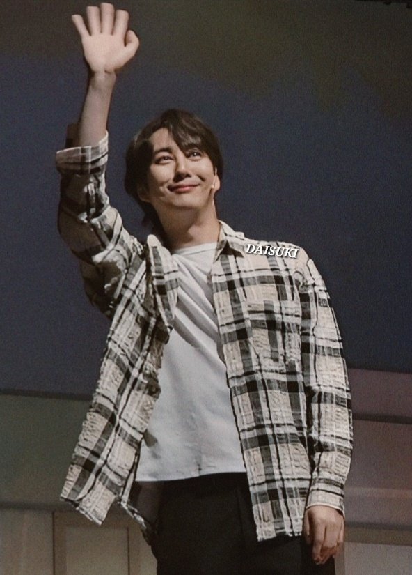 daisukihj87's tweet photo. @official_KHJ87 
23.11.10 ~ 23.11.11
⭐️보다 더 반짝반짝한
쭌정우 만나던 날❤️
#김형준 #KIMHYUNGJUN #ヒョンジュン #金亨俊 #SS501 #JUNIQ #DAISUKI #다이스키 #뮤지컬 #별헤는밤 #뮤지컬별헤는밤 #영주문화예술회관까치홀 https://t.co/RtbHI9Mvzc