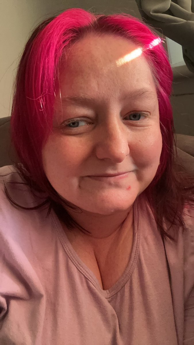 stacemcw's tweet photo. The morning after the night before part one! Lol this is a busy weekend. Iβm out again tonight for a 90βs night at the Hydro and then again tomorrow for Louis (eeek). Think my weans are gonna forget what I look like lol.
#morningafter #nothungover #honest π€£π€£ #busymaw #LouisTomlinson #ovohydro
