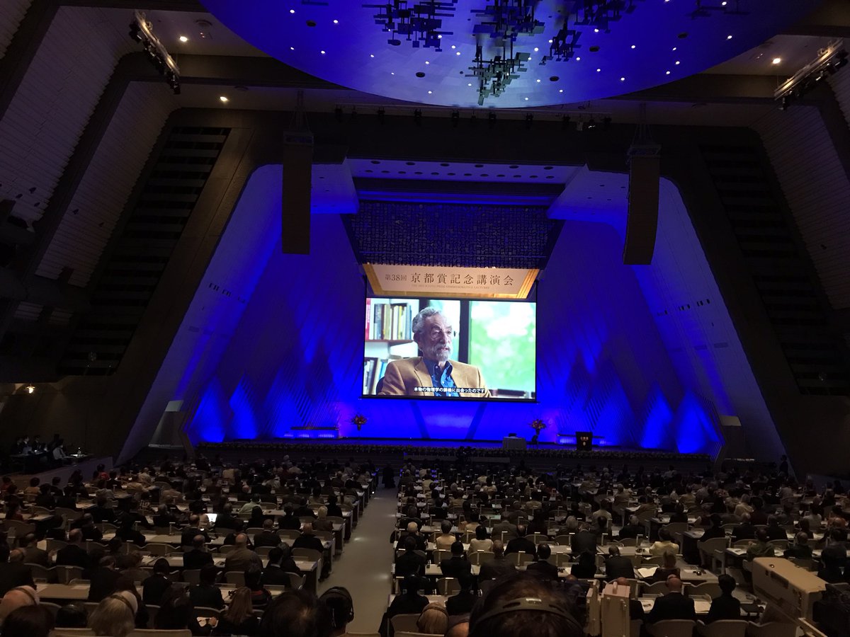 記念公演
大画面で私が手がけた映像が流れました

来年への自分の課題や想いも感じつつ

間接的ですが ＃稲盛和夫 氏に多くを学ぶ

#京都賞 #kyotoprize