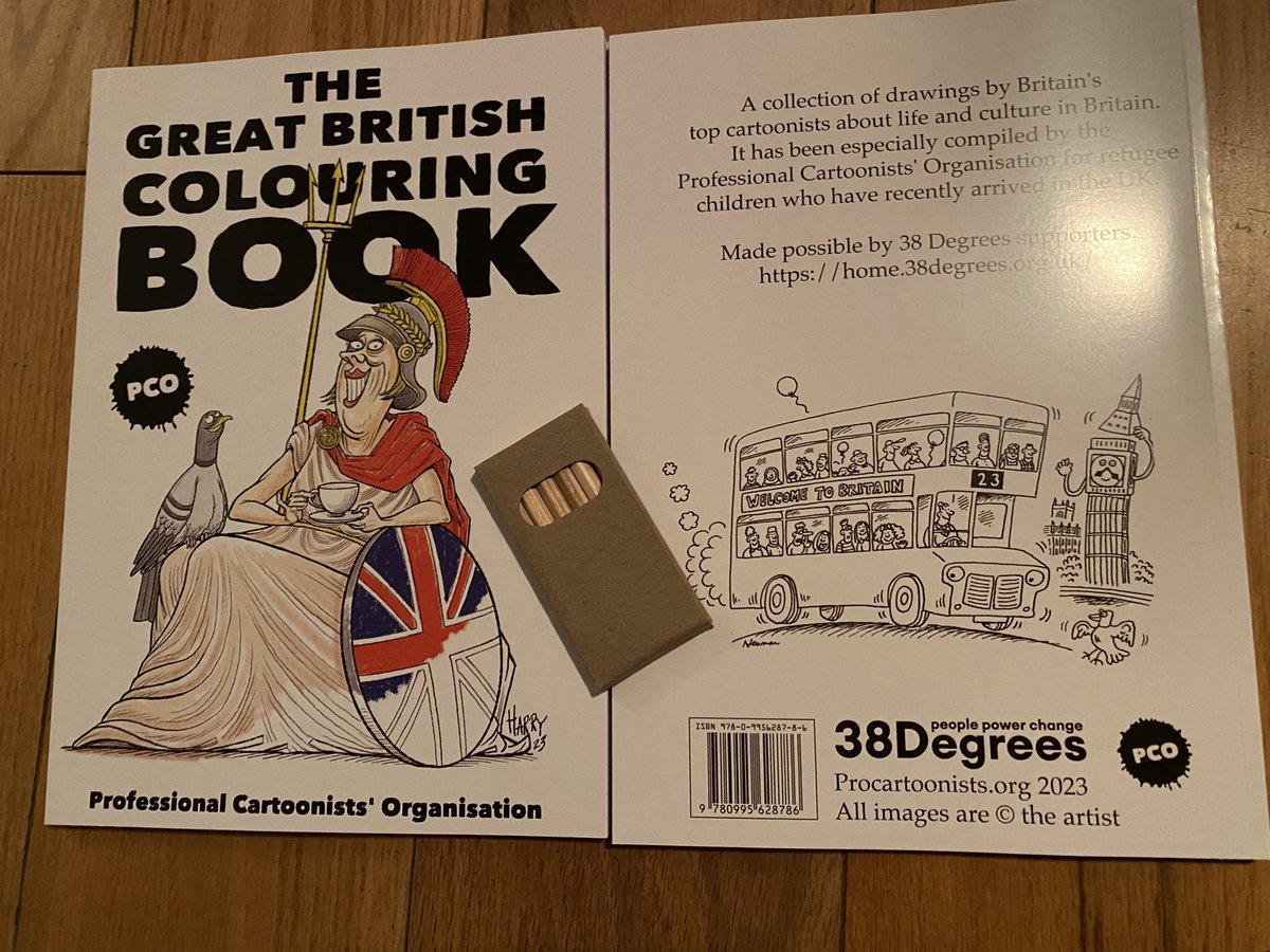 EASEealing's tweet photo. Oh thank you @38degrees! What a lovely surprise when two boxes of these turned up this morning. We canโt wait to hand them out to all the kids at EASE! #christmassorted. Thank you so much to the team and all the fab artists that made this happen. https://t.co/kJrKEcCFRI