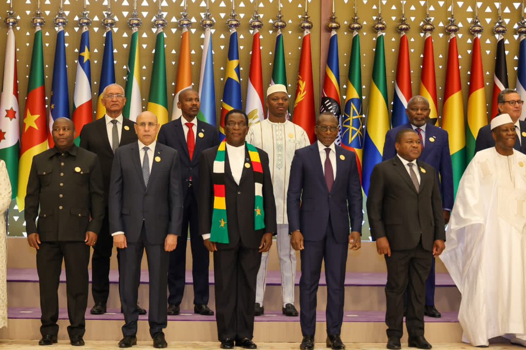 President Emmerson Mnangagwa poses for a photo with the Crown Prince of Saudi Arabia Mohammed Bin Salman and other African Heads of States at the Saudi-African Summit.