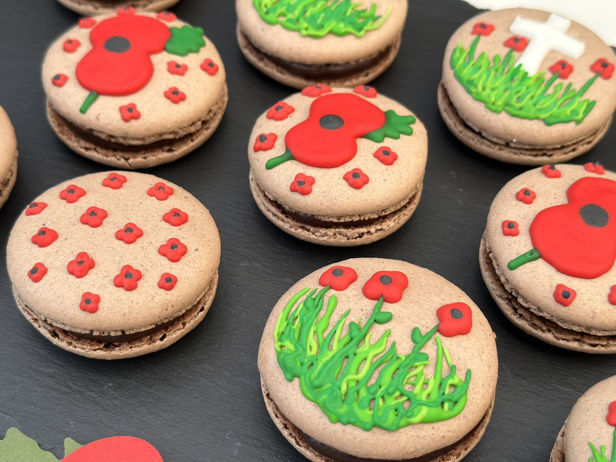 'In Flanders Fields, the poppies blow,
between the crosses, row on row'

Lest We Forget.

#remembranceday #remembrance #lestweforget #рорру #poppyappeal #wewillrememberthem
#royalbritishlegion #baking #macarons