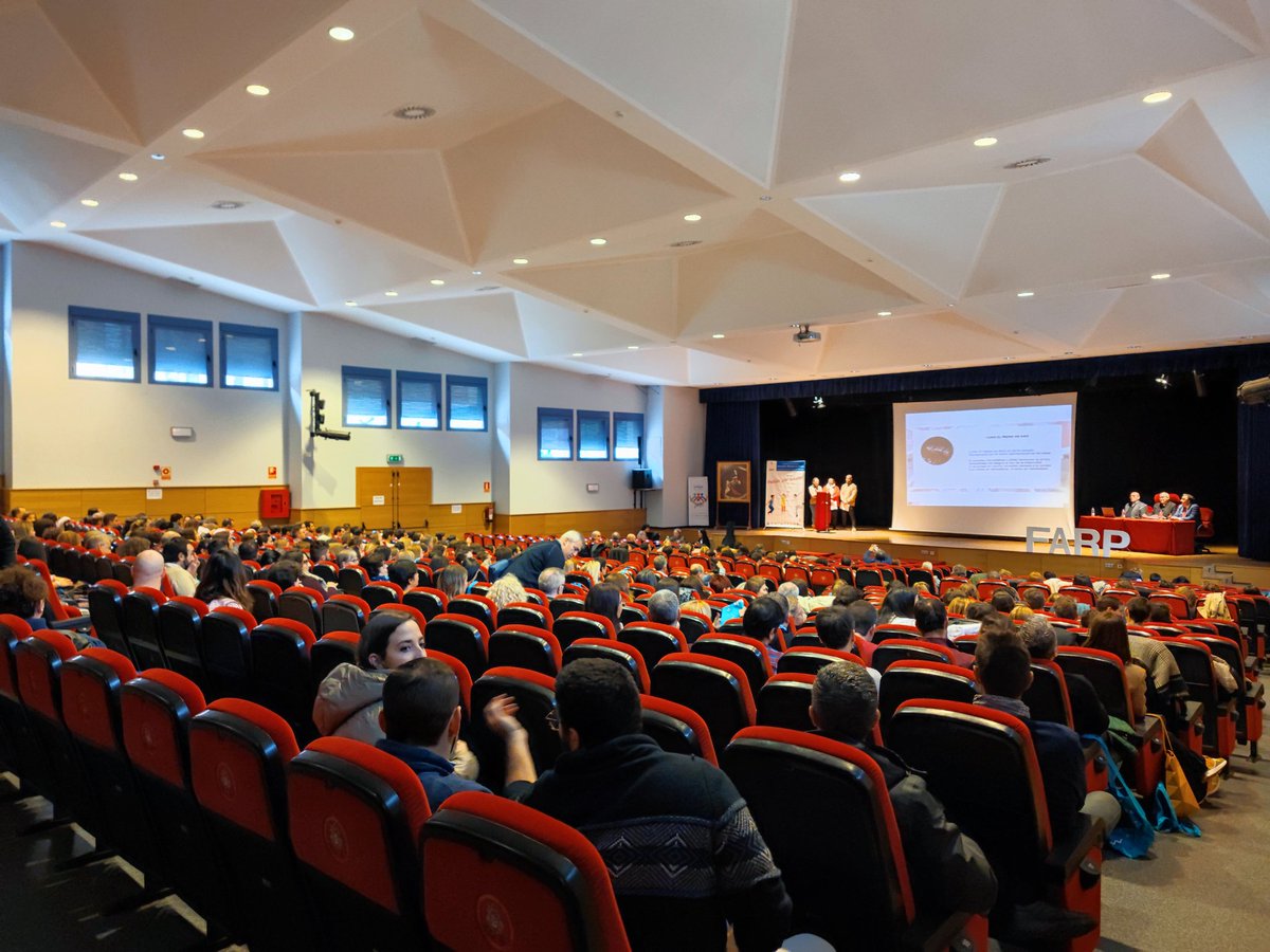 Obispofcerro's tweet photo. IX Encuentro de profesores de Colegios Diocesanos, en el salón de actos del colegio diocesano “Ntra. Sra. de los Infantes”, de Toledo. @DiocesanosToled https://t.co/bRvgCynTbd