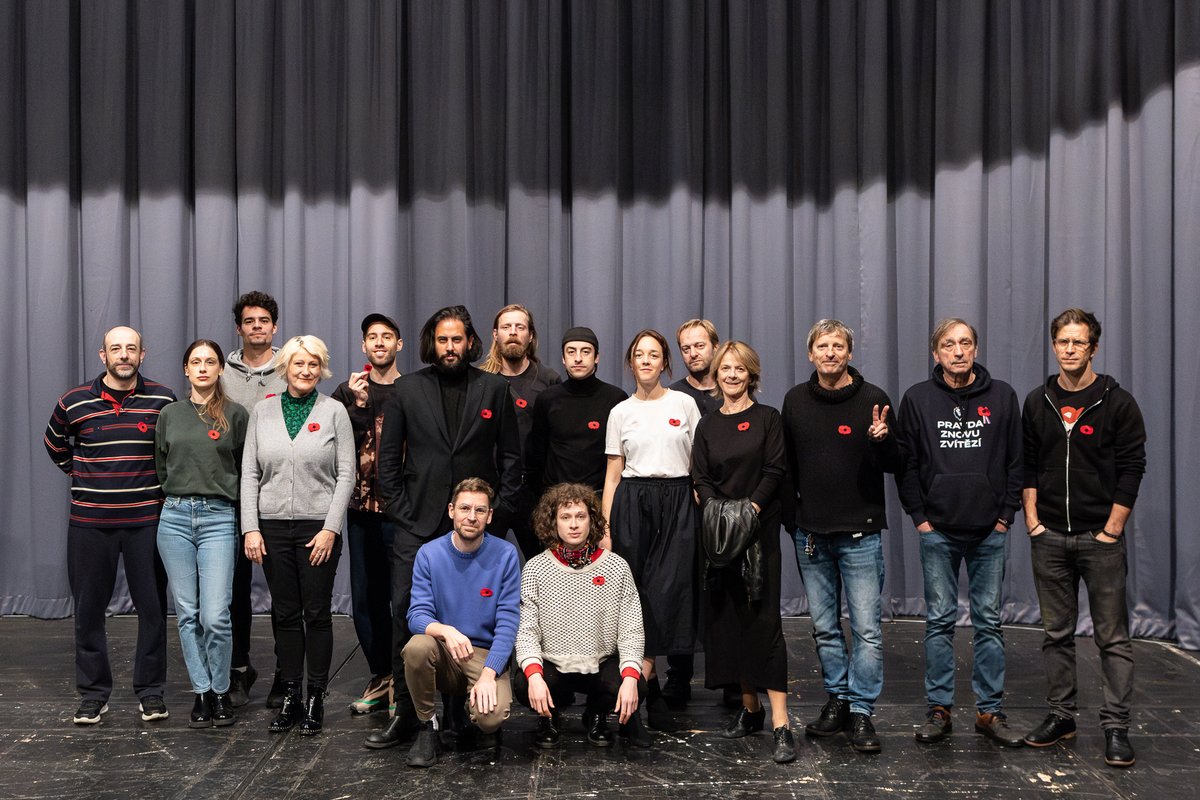 11/11 #denvalecnychveteranu

Připněte si spolu s námi květ vlčího máku 🌺 na znamení úcty a přispějte tak na přímou pomoc válečným veteránům a na to, aby se na jejich příběhy nezapomnělo✌️

Přispět můžete samozřejmě i online👇

DĚKUJEME❤️

<a href="/Pametnaroda/">Paměť národa</a> | denveteranu.cz