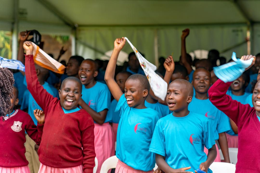anna_achom's tweet photo. Celebrating Girl Up Initiative Uganda #Learningday23
Girls share their experiences and various skills they have learnt. I am very proud to see them express their true selves with confidence !Thank you team Girl Up https://t.co/uGxXlk0EVx