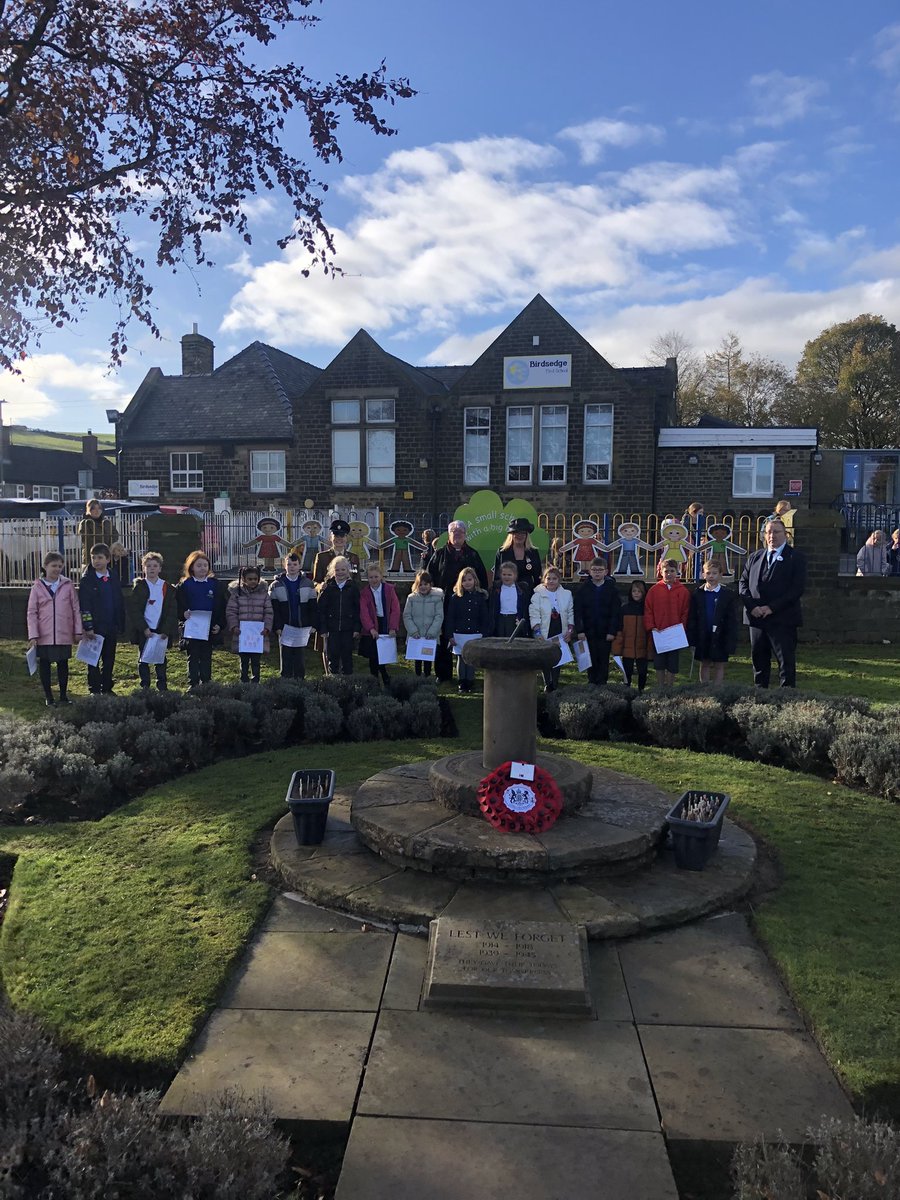 Always inspiring to visit <a href="/birdsedgefirst/">Birdsedge First School</a> and wonderful to represent <a href="/LordLtWY/">Ed Anderson, Lord Lieutenant of West Yorkshire</a> at their community Remembrance service, the children recited  poetry and sung hymns around the War memorial and Julie Peace @167RegimentChef gave some moving prayers. Thank you to all involved.