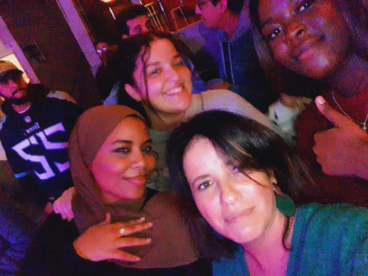 HalimaMenhoudj's tweet photo. #Montreuil hier soir à la @La_Marbrerie concert en soutien aux victimes du séisme au Maroc. Belle soirée de soutien &amp; de solidarité internationale avec une délégation Allemande ville partenaire Cottbus et de jeunes montreuillois. Merci aux artistes engagés et à @BabElWestMusic ❤️ https://t.co/w5DYJWdLOs