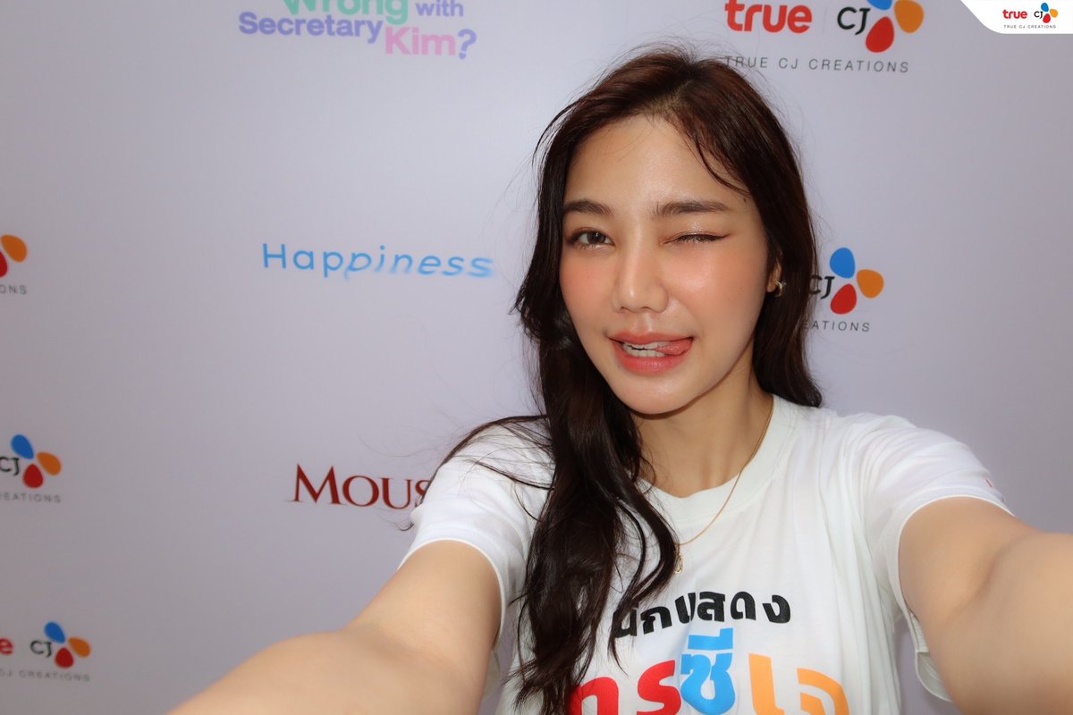 3 สมาชิกสายวิ่งเซลฟี่กันแบบคิ้วท์ๆ จากซีรีส์ Happiness 🥰

#บวงสรวงซีรีส์พิทรูซีเจ2023 #พิทรูซีเจเล่นใหญ่
#TrueCJ #TrueCJCreations #HappinessTH #Ornoung #MoveORN #Saint_sup #MingEr #whereisnamsai