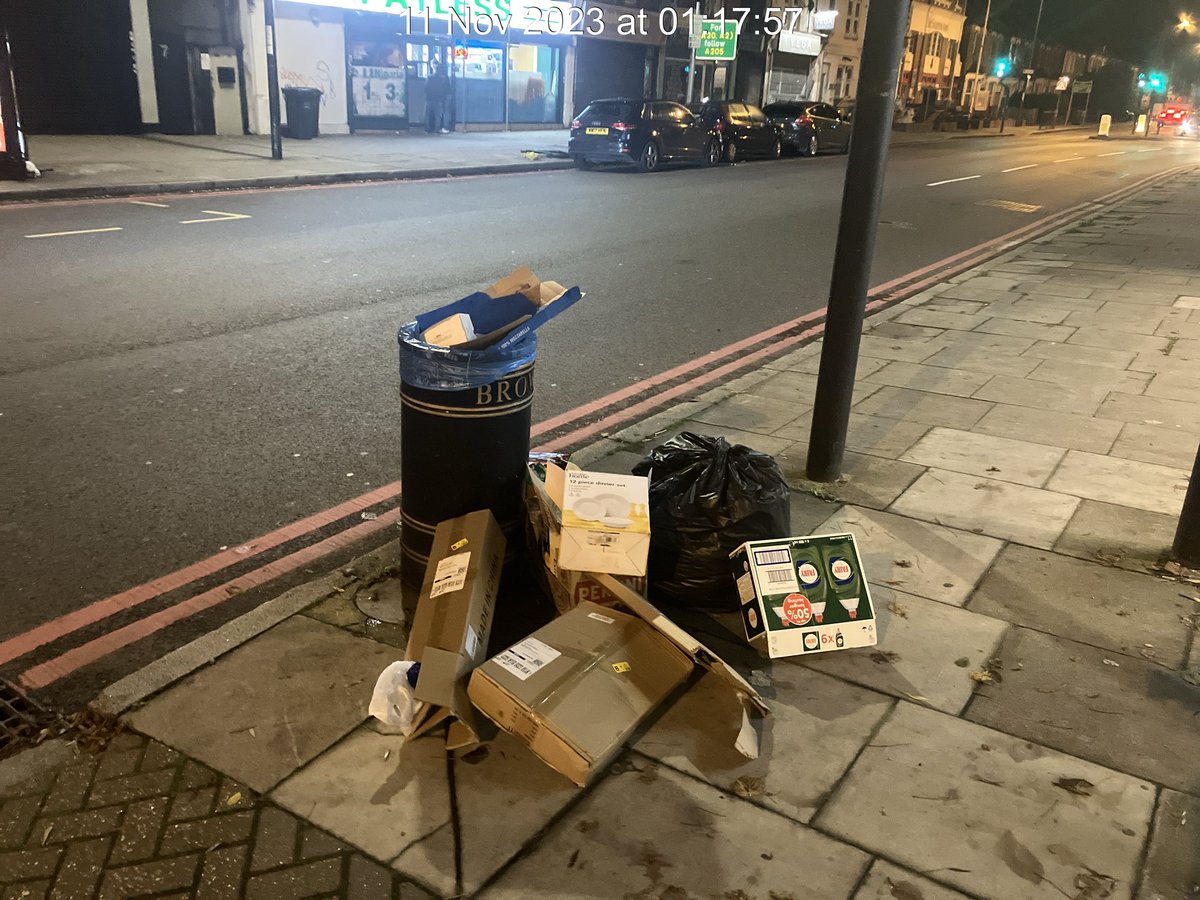 NathanxThompson's tweet photo. Amazing what you see working late on Friday nights after completing the majority of outstanding case work, approving invoices, responding to email enquiries, allocating work for staff on weekend duty etc. It keeps your head above water… sink or swim as they say. #CleanUpFridays https://t.co/m0UVM3mBGf