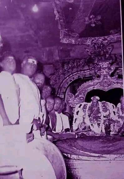 #தேர்தலை_புறக்கணிக்கும்_தேவேந்திரர்கள்
நம் பண்பாடு காக்கபடவேண்டுமென்றால்
பட்டியல் வெளியேற்றம் கட்டாயமாக்கப்படவேண்டும் இதுவே நலைய தலைமுறை சரித்திரம் படைக்கும்