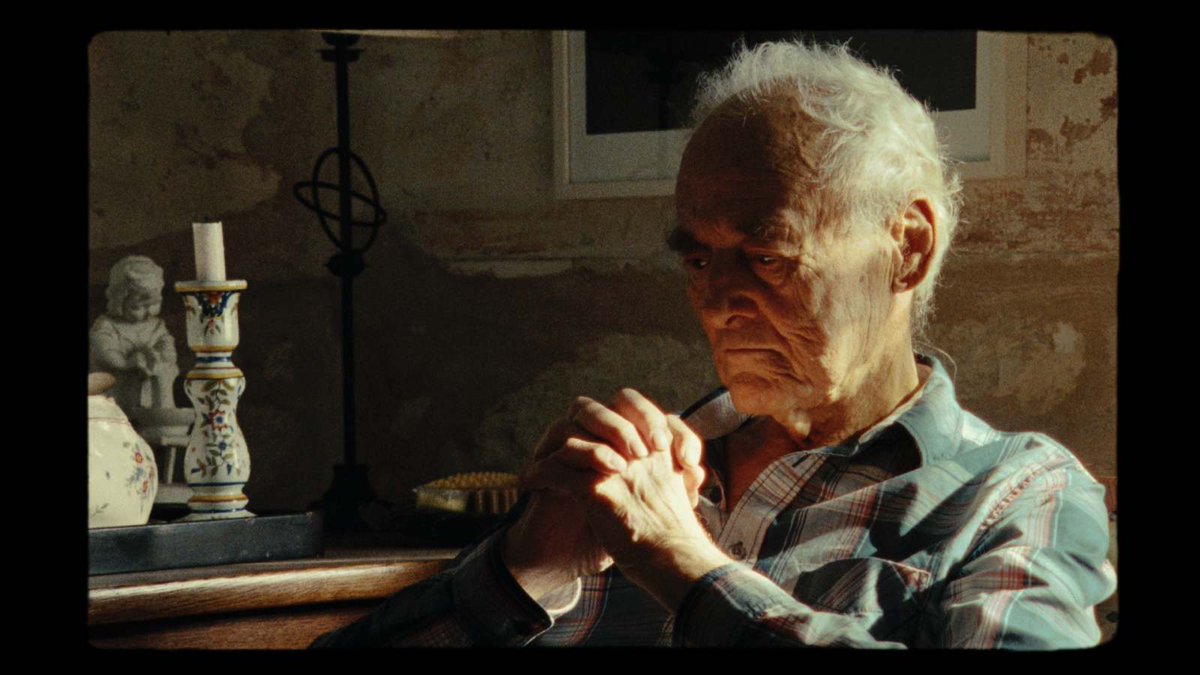 sesibergeret's tweet photo. Up the River with Acid, de Harald Hutter, es un homenaje y una caricia a la decadencia acompañada de un padre. Un film que desborda belleza y se atreve a experimentar para bordar una verdadera joyita.
@alternativafest 
Martes 14/11 20.30 h Auditori MACBA ¡Con Harald Hutter! https://t.co/hutaTN1c1M