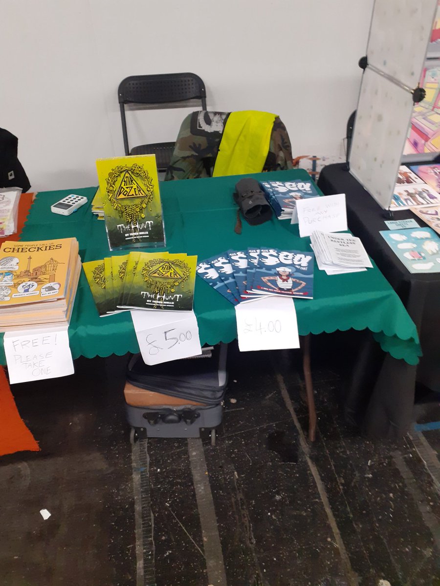 TorgoWells's tweet photo. I'm here. I'm Queer. I'm not getting out of my chair. #comic #comics #thoughtbubble #thoughtbubbleuk #convention https://t.co/AOWFI2f2bs
