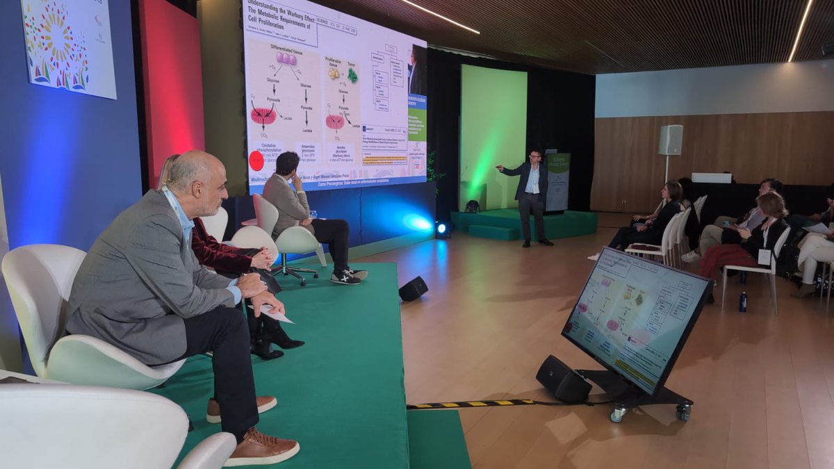 📢#Senefro23 arranca con 3 cursos precongreso simultáneos! Salas llenas para formarse en daño renal en enfermedades neoplásicas, evaluación y acceso al trasplante renal e IA en #nefrología congresosen2023.com/programa#link-…
