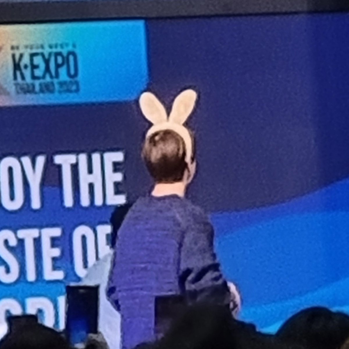 น่ารักอะ 😭😭😭😭 อูย่าเปนกะตุ่ย 😭😭😭😭