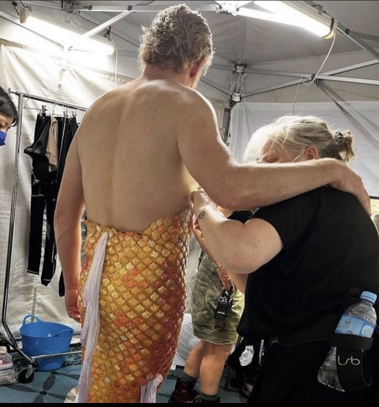 settsofseven's tweet image. POV: you didn’t believe me when I said I can‘t touch water and splashed me anyway