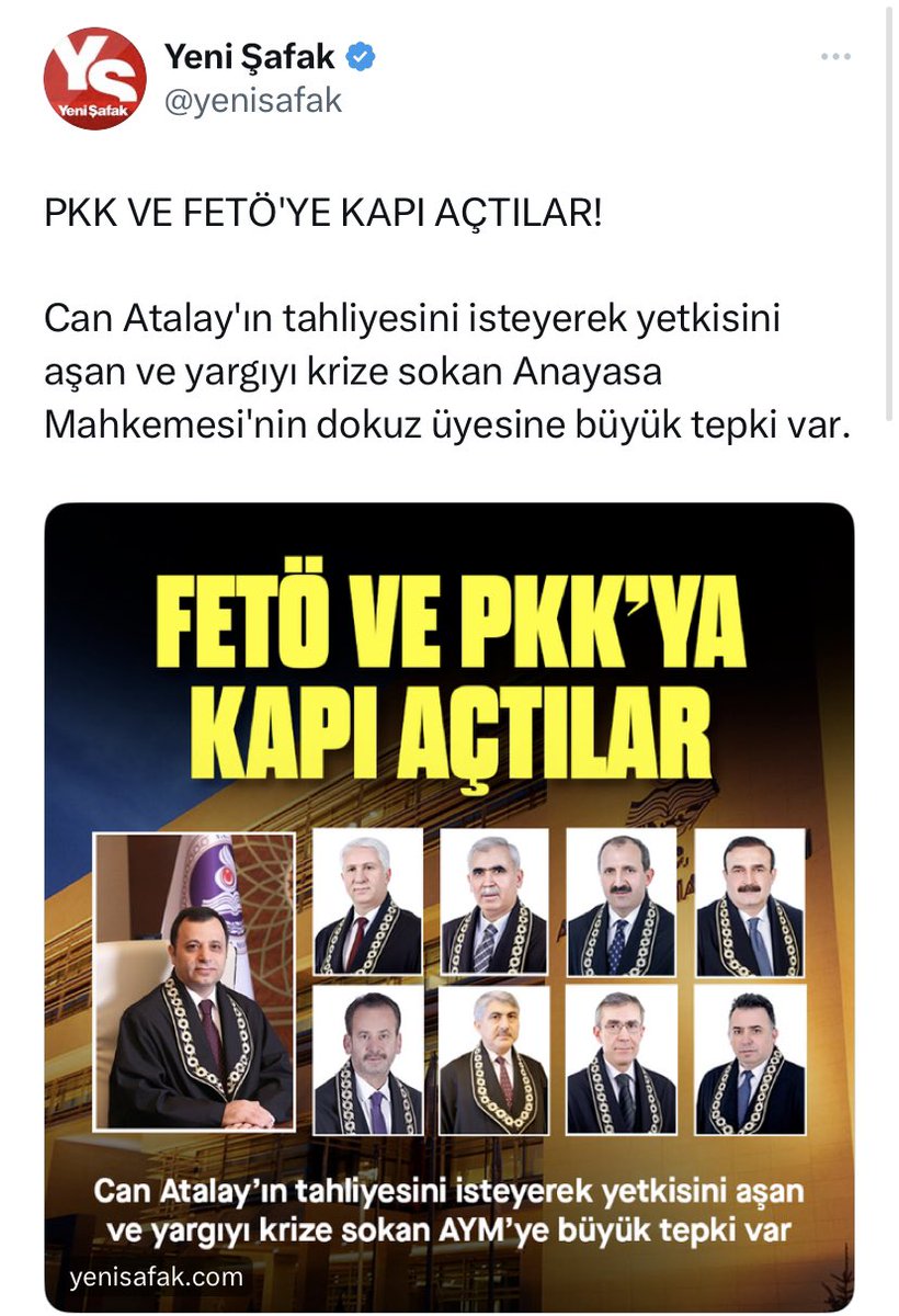 Yenişafak, AYM başkanı ve sekiz üyesini “FETÖ ve PKK’ya kapı açtılar” diye terörle ilişkilendirip fotoğraflarını basarak, hedef gösteriyor.
Yenişafak’ın kardeşi Akit de 17 yıl önce türban kararına imza atan Danıştay üyelerinin fotoğrafını basmış ve cinayete zemin hazırlamıştı.