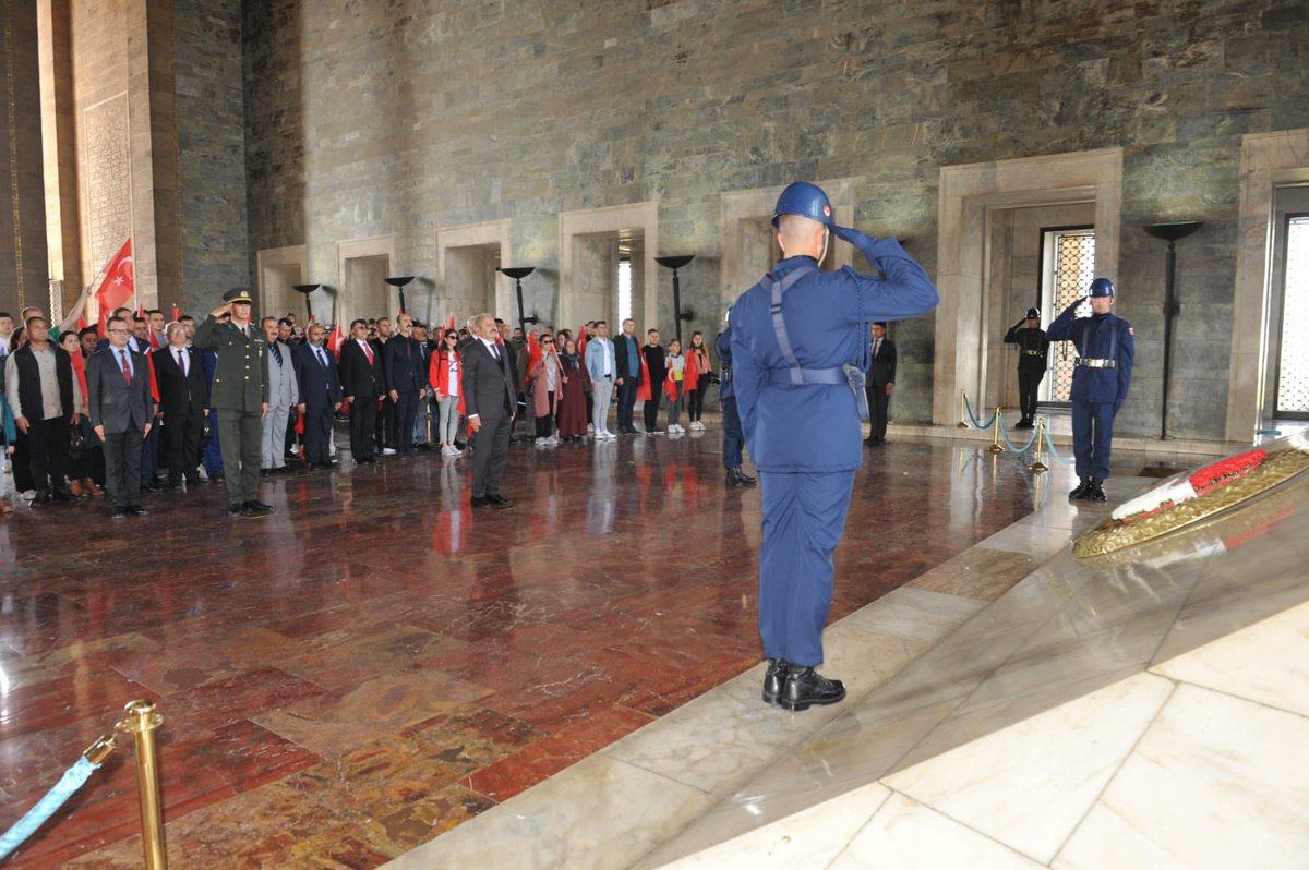 alitilkici38's tweet photo. Kahraman Uzman Çavuşların 
#12KasımUzmanÇavuşlarGünü Kutlamaları çerçevesinde Anıtkabir’de Gazi Mustafa Kemal Atatürk’ü ziyaret ettik
Uzman Çavuşlar olarak Vatana Millete Cumhuriyete sadık olduğumuzun bir kere daha sözünü verdik.
Başta Gazi Mustafa Kemal Atatürk olmak üzere tüm şehitlerimizi ve ebediyete irtihal eden gazilerimizi rahmet minnet saygıyla anıyoruz 
#12KasımUzmanÇavuşlarGünü Kutlu olsun.🇹🇷