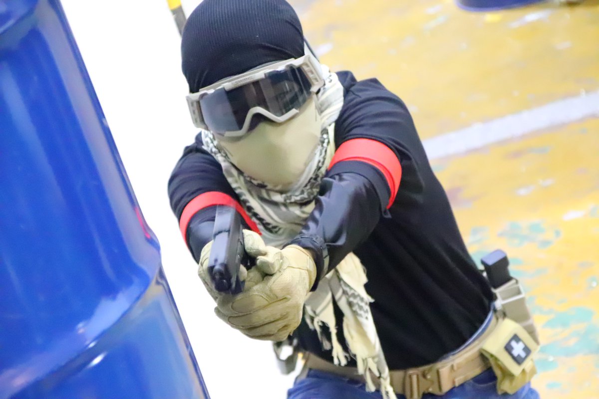 本日は、2度目のASOBIBA
池袋店様で遊んでまいりました！
新入りでサバゲーが初めての人も
2人参加しました！

ゲーム中、メンバー達の戦う姿をASOBIBA様のスタッフの方々に
カッコよく撮っていただきました！
写真もぜひご覧ください！

案の定、中の人はキルレ0.3でした…