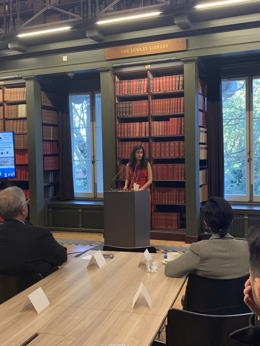 SurgicalSid's tweet photo. SurgicalSID Vice-president @akshayvinoo and President @aaliyauddin, Introducing the agenda of today's conference and the Society.

@RCSnews @PasstheMRCS https://t.co/B3MGAT8iuW