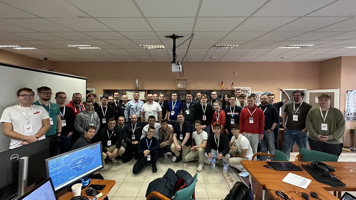 Controllers ready after briefing! Time to start #IndependenceDay2023 event! We are waiting for you till 22 UTC at EPWA, EPWR and EPKK!

We also welcome VACC Czech Republic controllers who are with us in Wrocław! You can give them some traffic to LKPR and LKCS!

<a href="/vatsim/">VATSIM</a> <a href="/VATEUD/">VATSIM Europe Division</a>