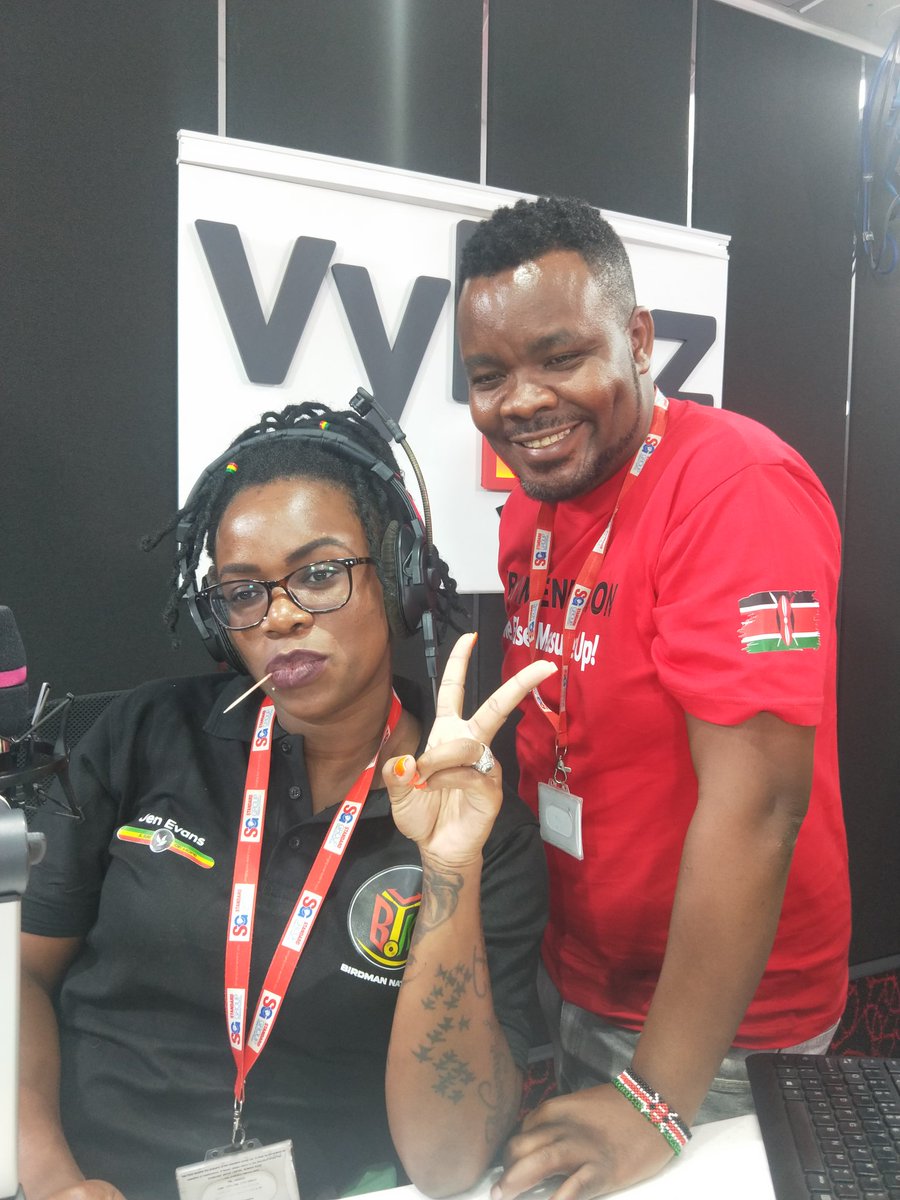 VybezRadioKE's tweet photo. Form Ya Sports Na Reggae 1-7PM Live&Direct... Tulisema Mpira usiweke kwa???πͺπ
@KartellahMaicy & @maroa_wambura
#SetpieceKe #EPLIkoStandard #WOLTOT https://t.co/X5sFQvDEGC