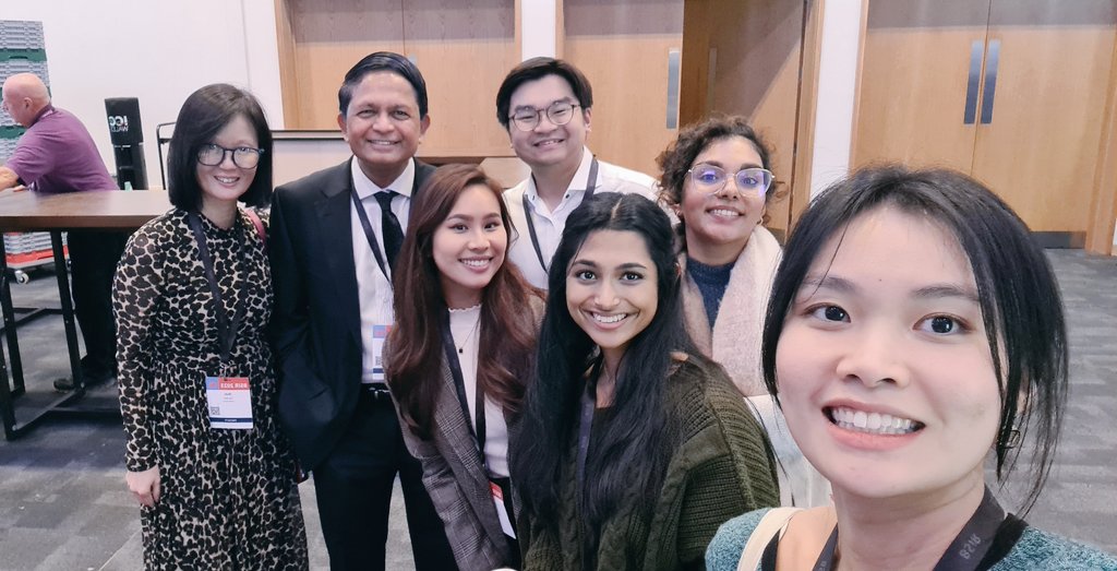ng4helen's tweet photo. An honour to be part of "Tze's fan club" (Haslam @iradsurgeon, 2023), captured at the @BSIR_News ASM in Newport @ICCWales. Looking forward to seeing exponential increase to this fan club 🤙🏻 https://t.co/Pm4qNN54vz