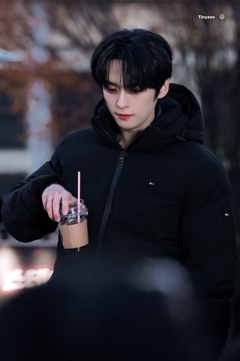 skzzoozoo's tweet photo. 231111
🐰HD

 #straykids      #Leeknow 
#스트레이키즈      #리노 https://t.co/XttJbRicU2