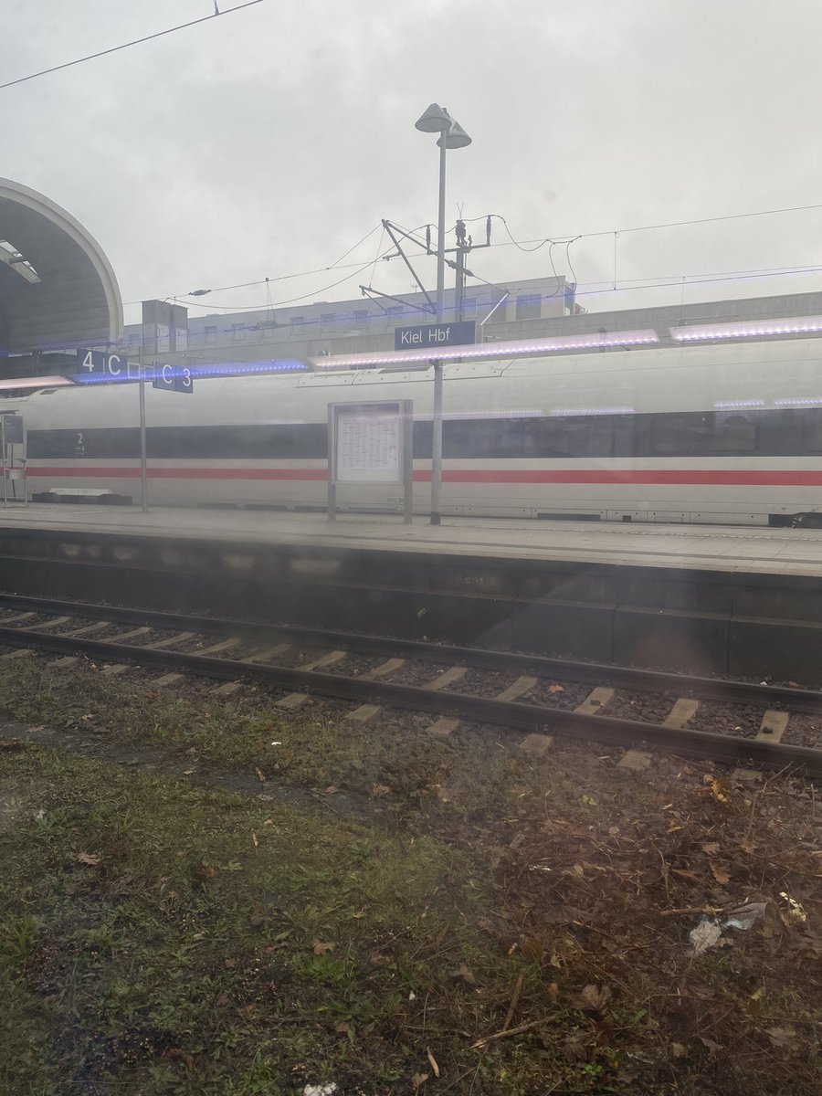 ruschwei's tweet image. Auf geht‘s nach #Mannheim denn morgen haben „meine“ @RNLoewen den  @thw_handball  zu Gast ich freu mich darauf es nach vielen Jahren mal wieder zu einem Heimspiel in die #saparena zu schaffen 😃