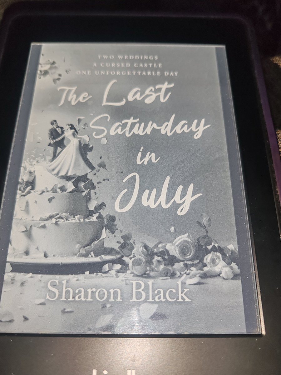 KellySpillane's tweet photo. Finally getting stuck into this 🥰 @SBlackwriter https://t.co/AosCqVqyYi