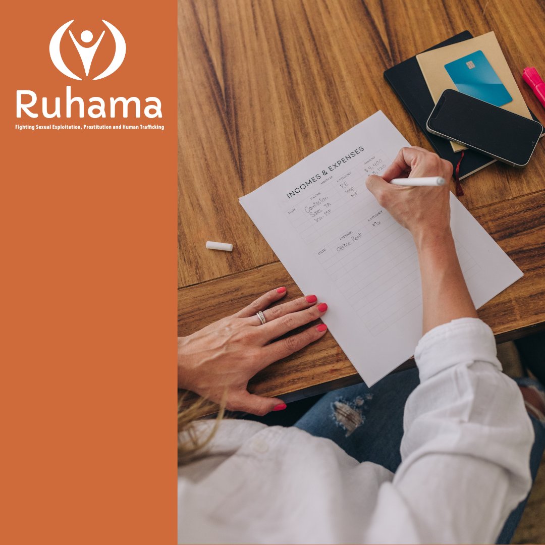 RuhamaAgency's tweet photo. Ruhama's #BridgeToWork Programme hosted the first 'Introduction to Budgeting' workshop yesterday. This bespoke workshop was created for Ruhama service users and focused on exploring why having a budget is essential, and how to start one 💰 https://t.co/Piop03NdFl